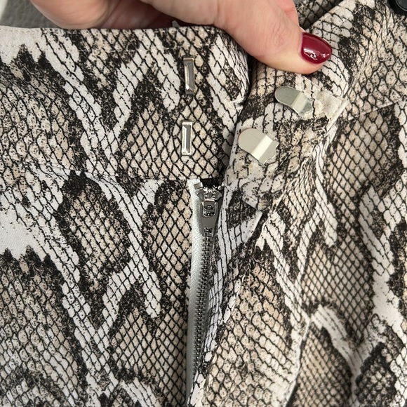 AFRM Callon Snake Print Bermuda Shorts, RTR - Picture 8 of 9